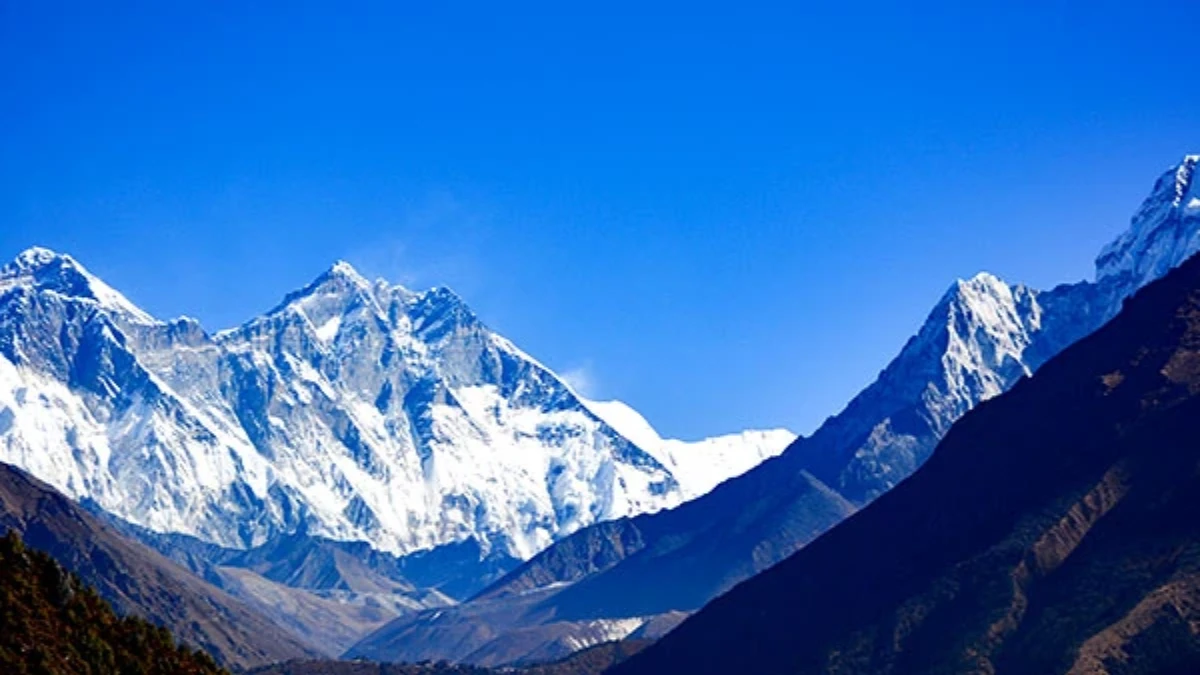High mountain pass in the Everest region
